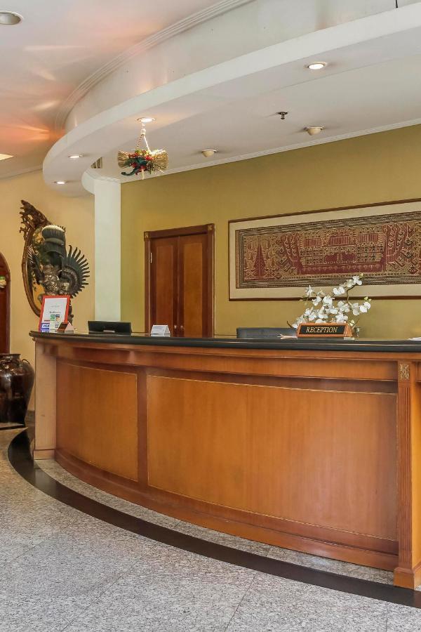 Paragon Wahid Hasyim Jakarta Exteriör bild