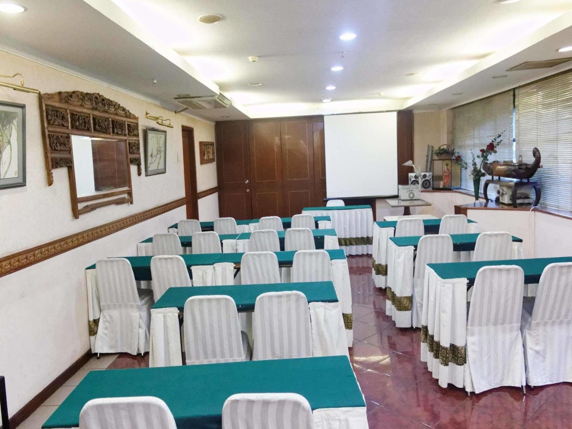 Paragon Wahid Hasyim Jakarta Exteriör bild
